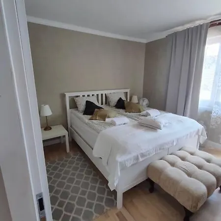 Brook-stone * Штутово