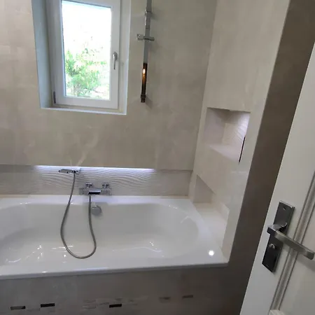 Apartment Brook-stone Beach